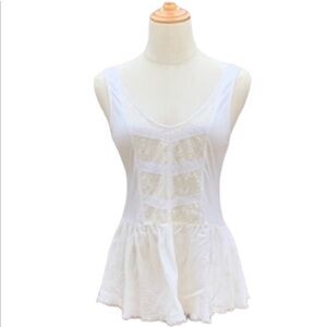 URBAN OUTFITTERS Top